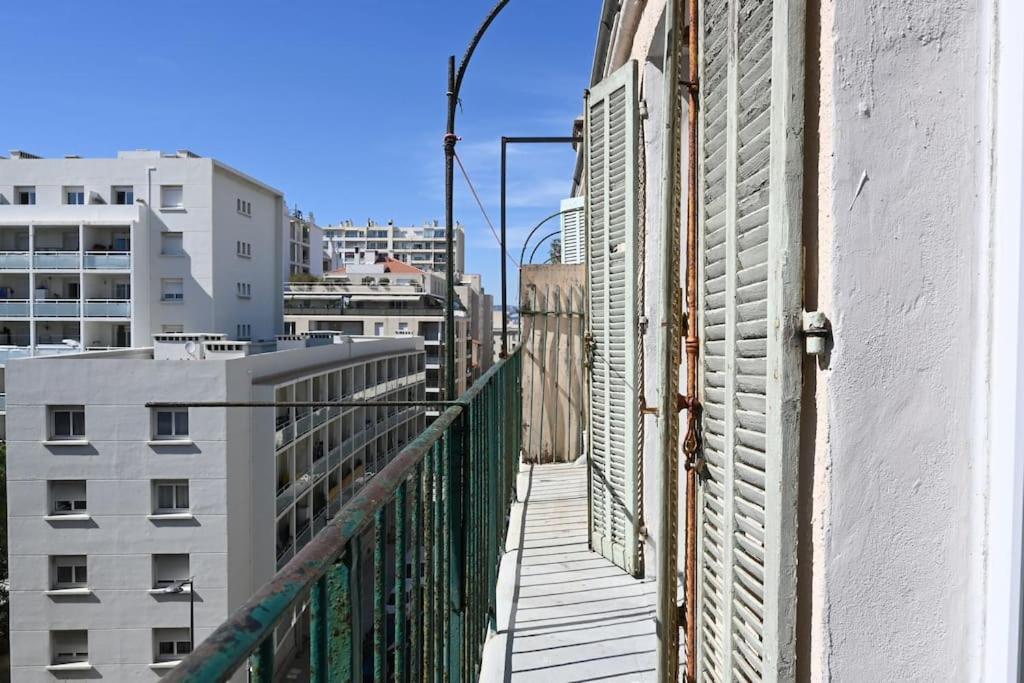 Appartement Magnifique T4, Des Catalans